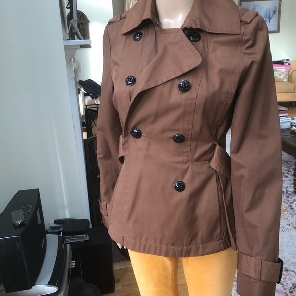 Express Trench Waistcoat - Picture 2 of 8